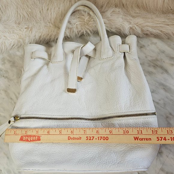 Liz Claiborne New York White Genuine Leather Drawstring Bucket Bag - Picture 8 of 14
